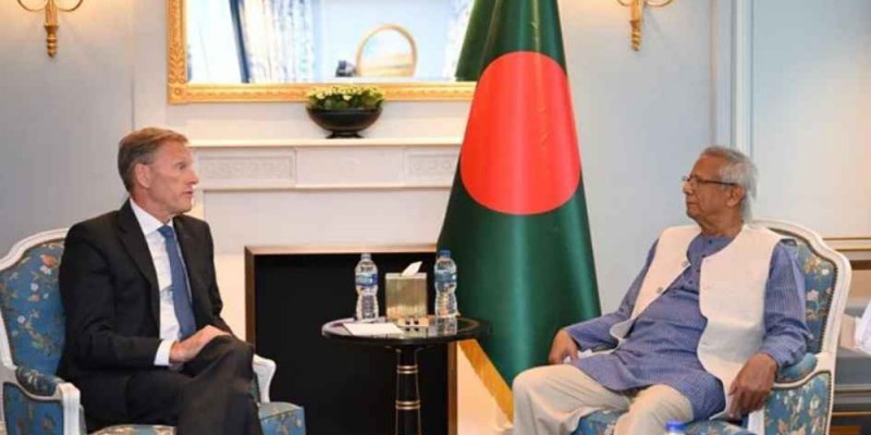 ড. ইউনূসের সঙ্গে এয়ারবাসের এক্সিকিউটিভ ভাইস প্রেসিডেন্টের সাক্ষাৎ ড. ইউনূসের সঙ্গে এয়ারবাসের এক্সিকিউটিভ ভাইস প্রেসিডেন্টের সাক্ষাৎ