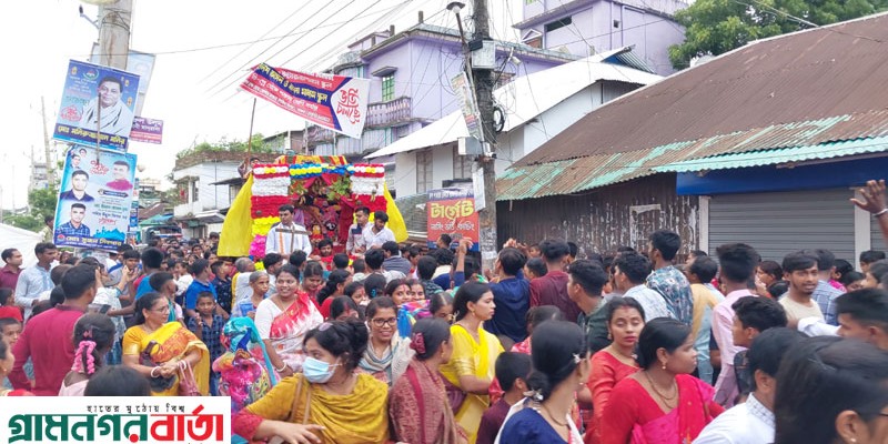 হাজারো ভক্তবৃন্দের অংশগ্রহণে বরগুনায় রথযাত্রা অনুষ্ঠিত হাজারো ভক্তবৃন্দের অংশগ্রহণে বরগুনায় রথযাত্রা অনুষ্ঠিত