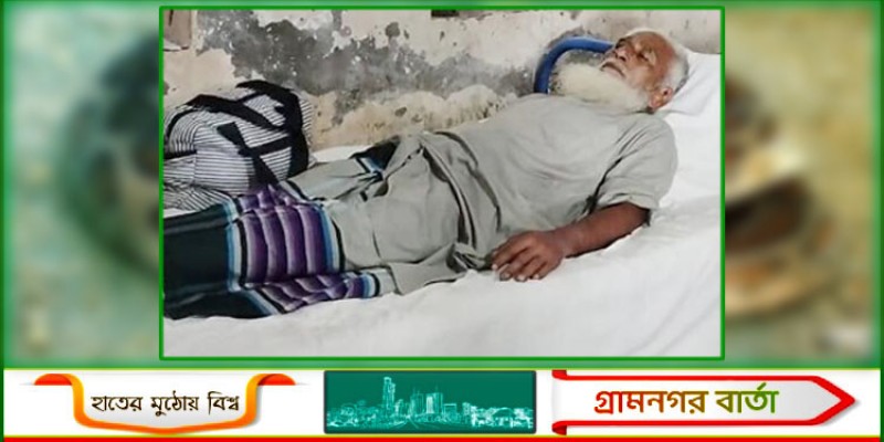 রাসেলস ভাইপারের ছোবল, পলিথিনে সাপ নিয়ে হাসপাতালে কৃষক রাসেলস ভাইপারের ছোবল, পলিথিনে সাপ নিয়ে হাসপাতালে কৃষক