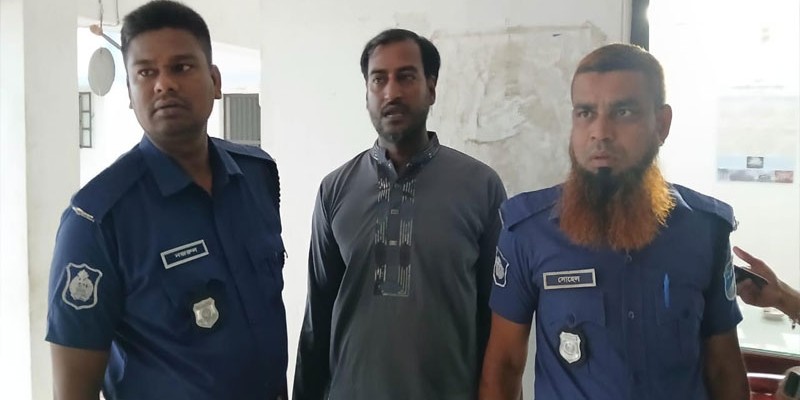 শ্রীনগরে নারী কেলঙ্কারীর বহুল আলোচিত স্বপন মেম্বার ধর্ষণ ও পর্ণোগ্রাফি মামলায় গ্রেফতার 