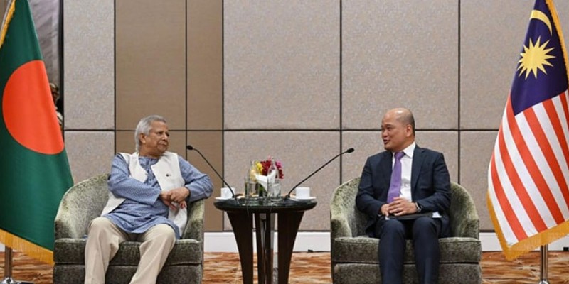 ফাইভজি চালু ও ডেটা সেন্টারে বিনিয়োগে আজিয়াটাকে ড. ইউনূসের আহ্বান