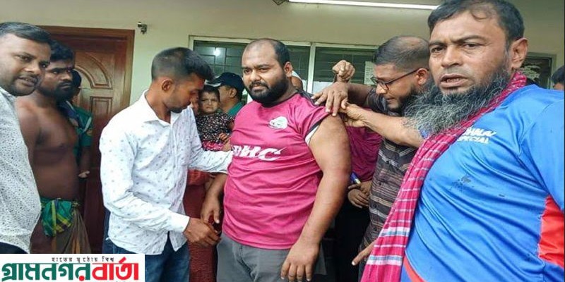 রাজশাহীতে সরকার হিমাগারে কিশোরীসহ তিনজনকে নির্যাতনের অভিযোগে আটক ৩ রাজশাহীতে সরকার হিমাগারে কিশোরীসহ তিনজনকে নির্যাতনের অভিযোগে আটক ৩