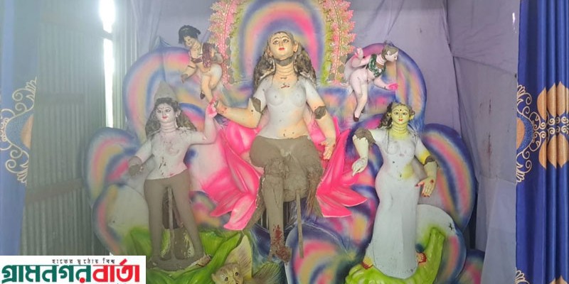 সিরাজদিখানে লক্ষী প্রতিমা ভাঙচুর, একজনকে আটক সিরাজদিখানে লক্ষী প্রতিমা ভাঙচুর, একজনকে আটক