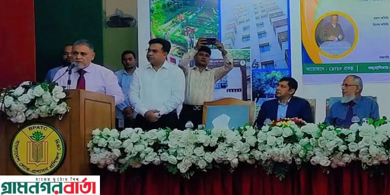 প্রিজাইডিং অফিসারই হবেন সেই কেন্দ্রের ‘চিফ ইলেকশন অফিসার’ : সিইসি প্রিজাইডিং অফিসারই হবেন সেই কেন্দ্রের ‘চিফ ইলেকশন অফিসার’ : সিইসি
