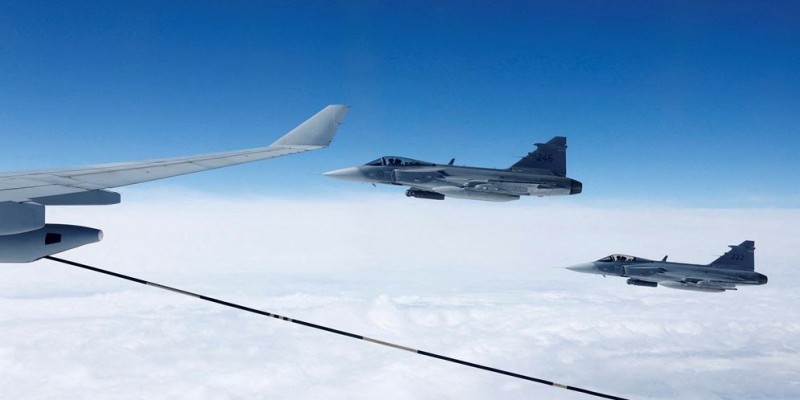 অত্যাধুনিক যুদ্ধবিমান কিনছে ইউক্রেন, বদলে যেতে পারে যুদ্ধের চিত্র