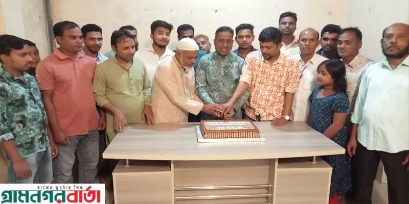 শিবগঞ্জে মাহমুদুর রহমান  মান্না'র ৭৪তম জন্মদিনে কেক কর্তন শিবগঞ্জে মাহমুদুর রহমান  মান্না'র ৭৪তম জন্মদিনে কেক কর্তন