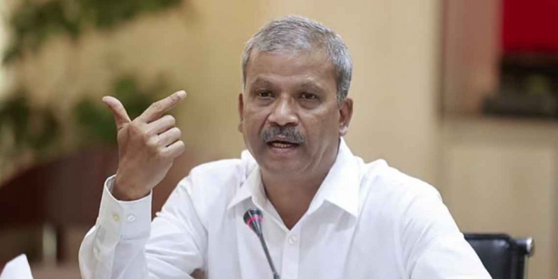 ‘আমার লোক, তোমার লোক’ ব্যাধি থেকে ছোট দলও মুক্ত নয়: আইন উপদেষ্টা