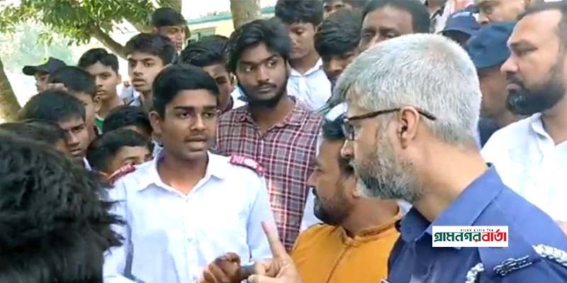 স্কুলে জামায়াতের প্রচারণা, প্রধান শিক্ষকের অপসারণ দাবি শিক্ষার্থীদের