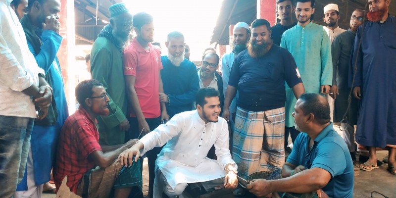 জামায়াত প্রার্থী ড. মোস্তফা ফয়সাল পারভেজ নন্দীগ্রামে ভোটারদের দোরগোড়ায় 