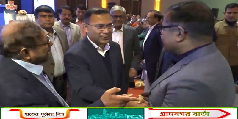 সাংবাদিকদের সঙ্গে শুভেচ্ছা বিনিময়ে তারেক রহমান