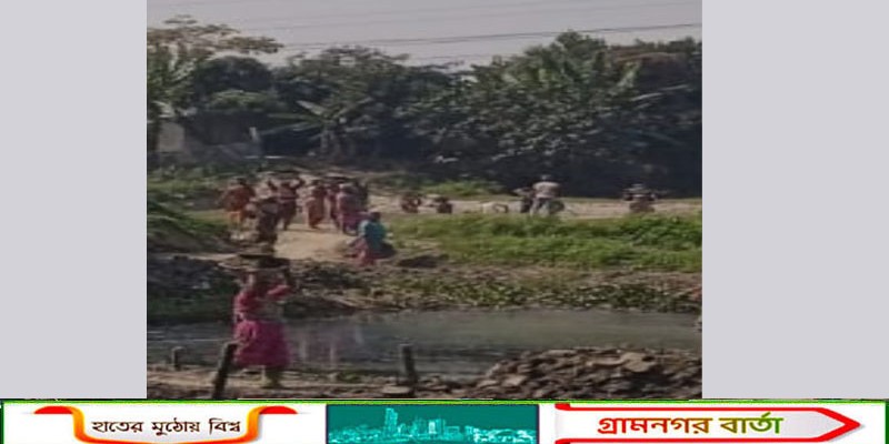 প্রকাশ্যে দিনের বেলায় সিরাজদিখানে সরকারি পুকুরের মাটি কেটে নেওয়ার অভিযোগ