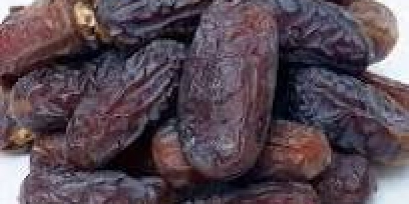 পঞ্চগড়ে  গরীবের ইফতারে খেঁজুর নেই, বয়লারে গোস্তের স্বাদ  