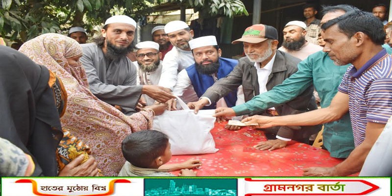 বগুড়ায় দুঃস্থদের মাঝে ইফতার সামগ্রী ও নগদঅর্থ বিতরন করলেন সাবেক এমপি লালু   