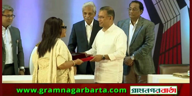 ৯ বিশিষ্ট ব্যক্তি ও ১ প্রতিষ্ঠানকে একুশে পদক তুলে দিলেন প্রধানমন্ত্রী