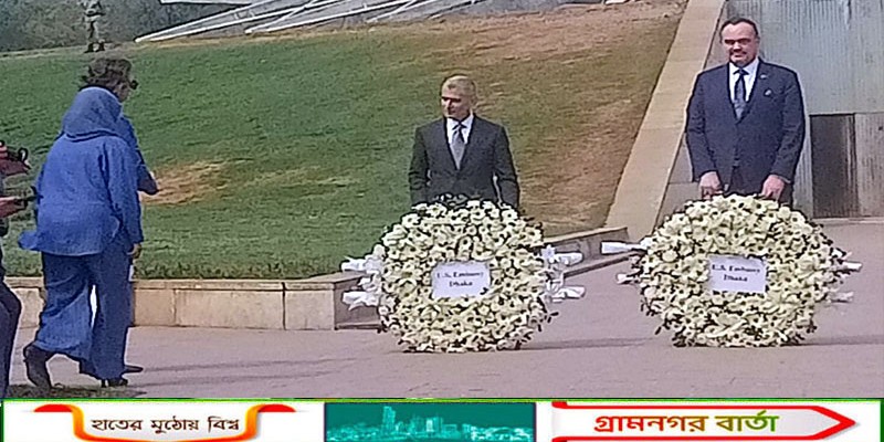 জিয়াউর রহমান ও খালেদা জিয়ার কবরে শ্রদ্ধা পল কাপুরের