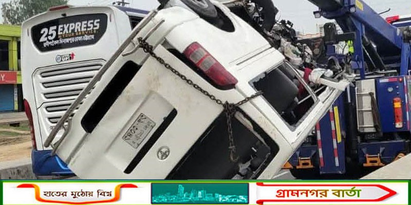 সড়কে প্রাণ গেলে কাউনিয়ার একই পরিবারের ৪ জনের, চলছে শোকের মাতম