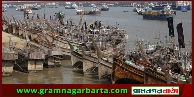 জ্বালানি সংকট: ঘাটে বসে আছে শত শত ট্রলার-জাহাজ