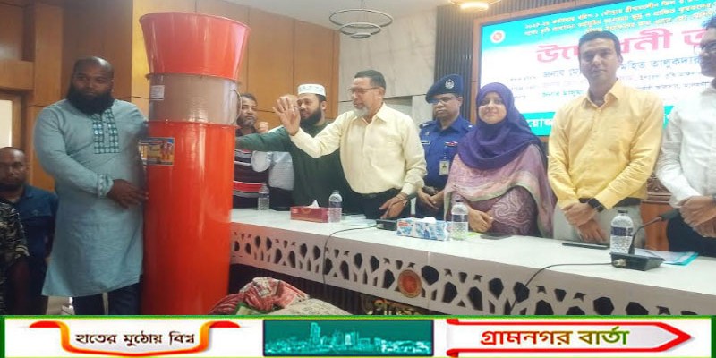 আদমদীঘি কৃষি প্রণোদনা বিতরণ