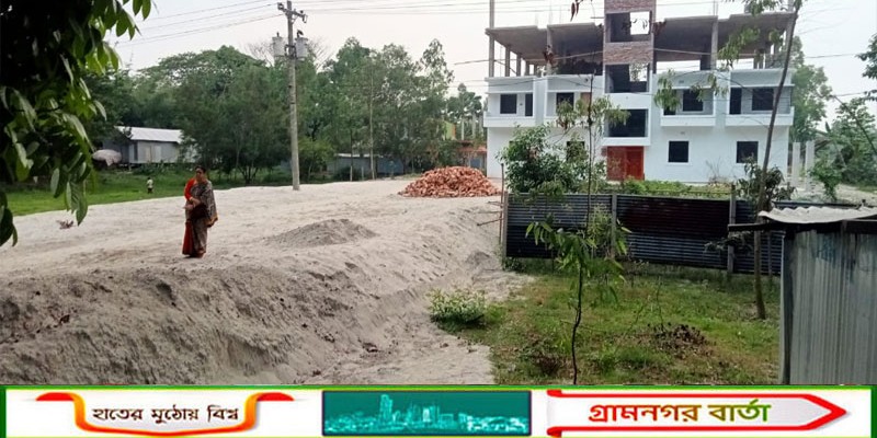 সিরাজদিখানে ছাত্রের বিরুদ্ধে ইছাপুরা স্কুল শিক্ষকের জমি দখলের অভিযোগ