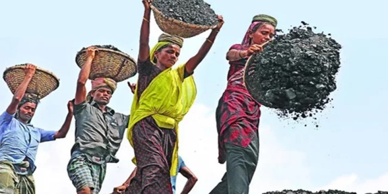 মহান মে দিবস আজ: শ্রমজীবী মানুষের অধিকার আদায়ের দিন