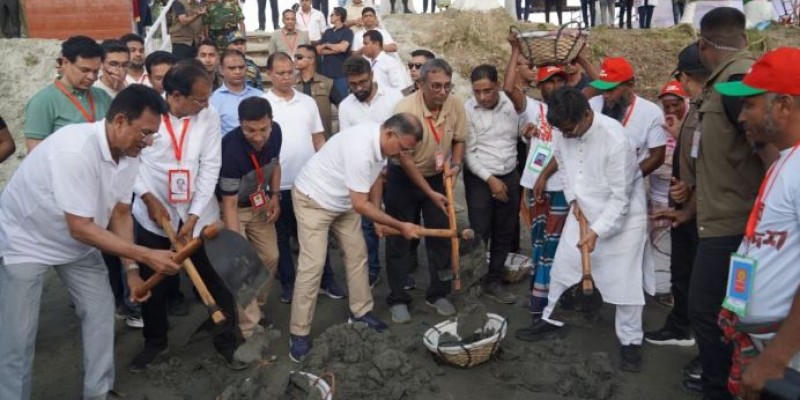 দেশ পুনর্গঠনই হোক আমাদের প্রতিজ্ঞা : প্রধানমন্ত্রী