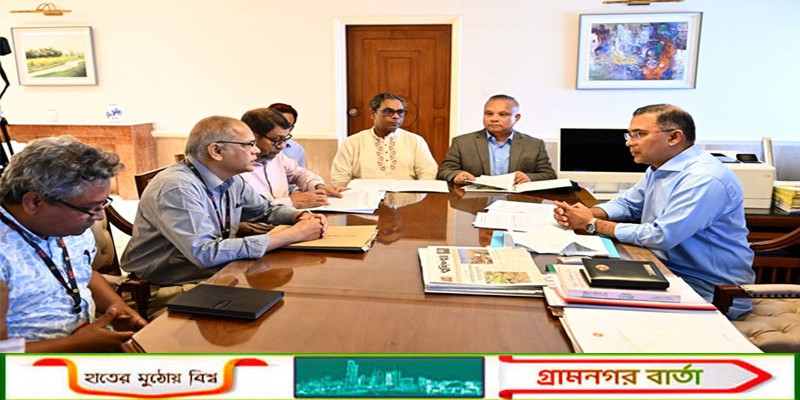 স্বাস্থসেবা জনগণের দ্বারপ্রান্তে পৌঁছে দিতে অ্যাম্বুলেন্স সেবা নিশ্চিত করবে সরকার